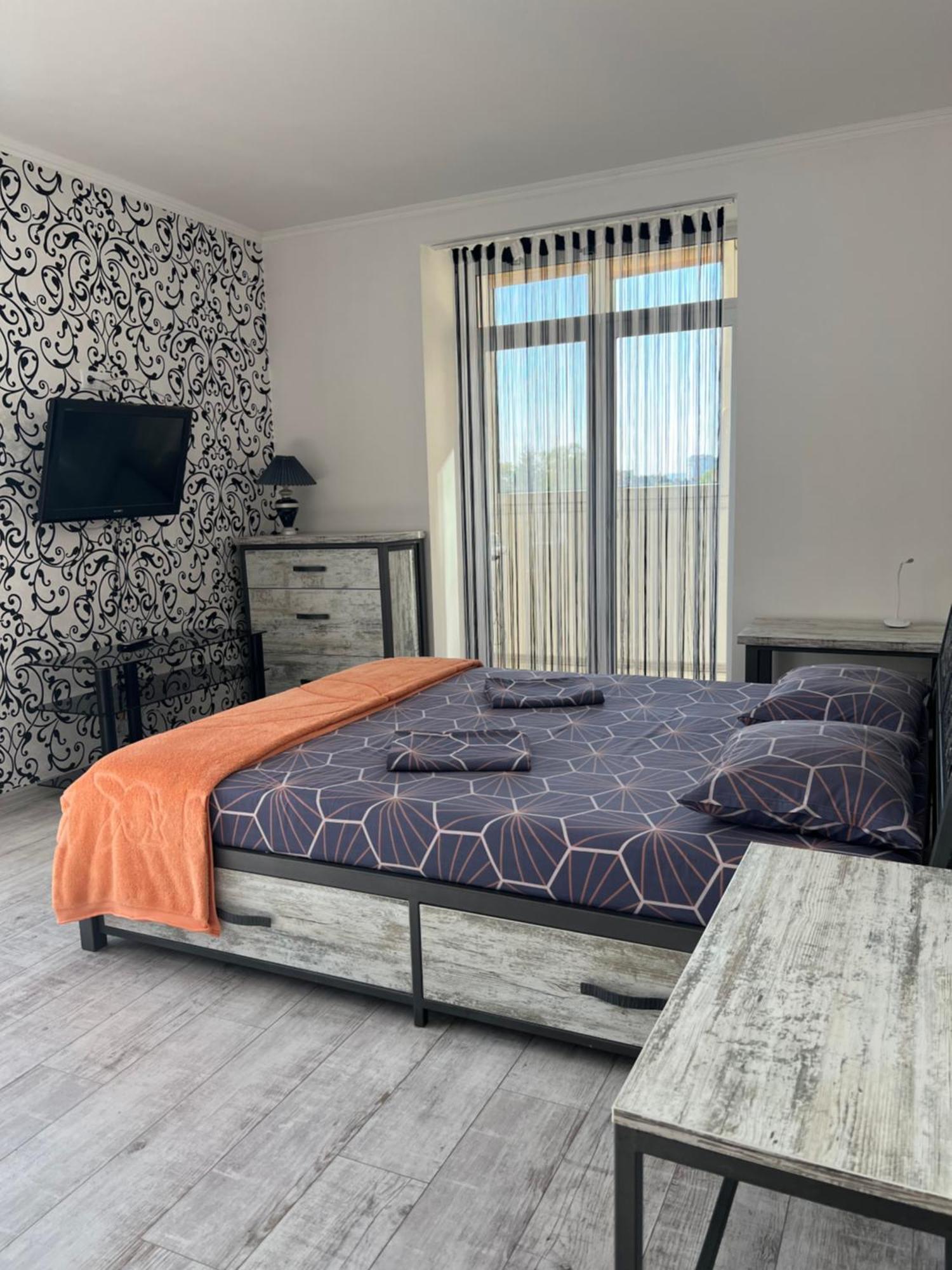 Home In Center With Jacuzzi Ivano-Frankivsk Exteriér fotografie
